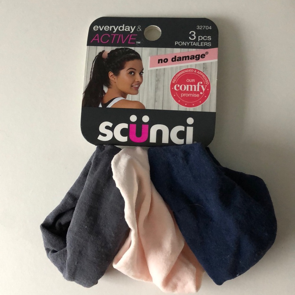 Hair scrunchy